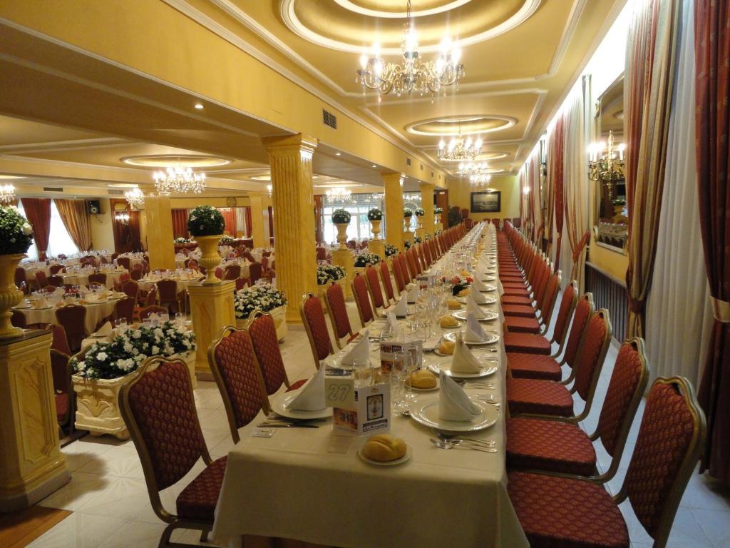 Hotel La Maruxina La Alameda de la Sagra Dış mekan fotoğraf